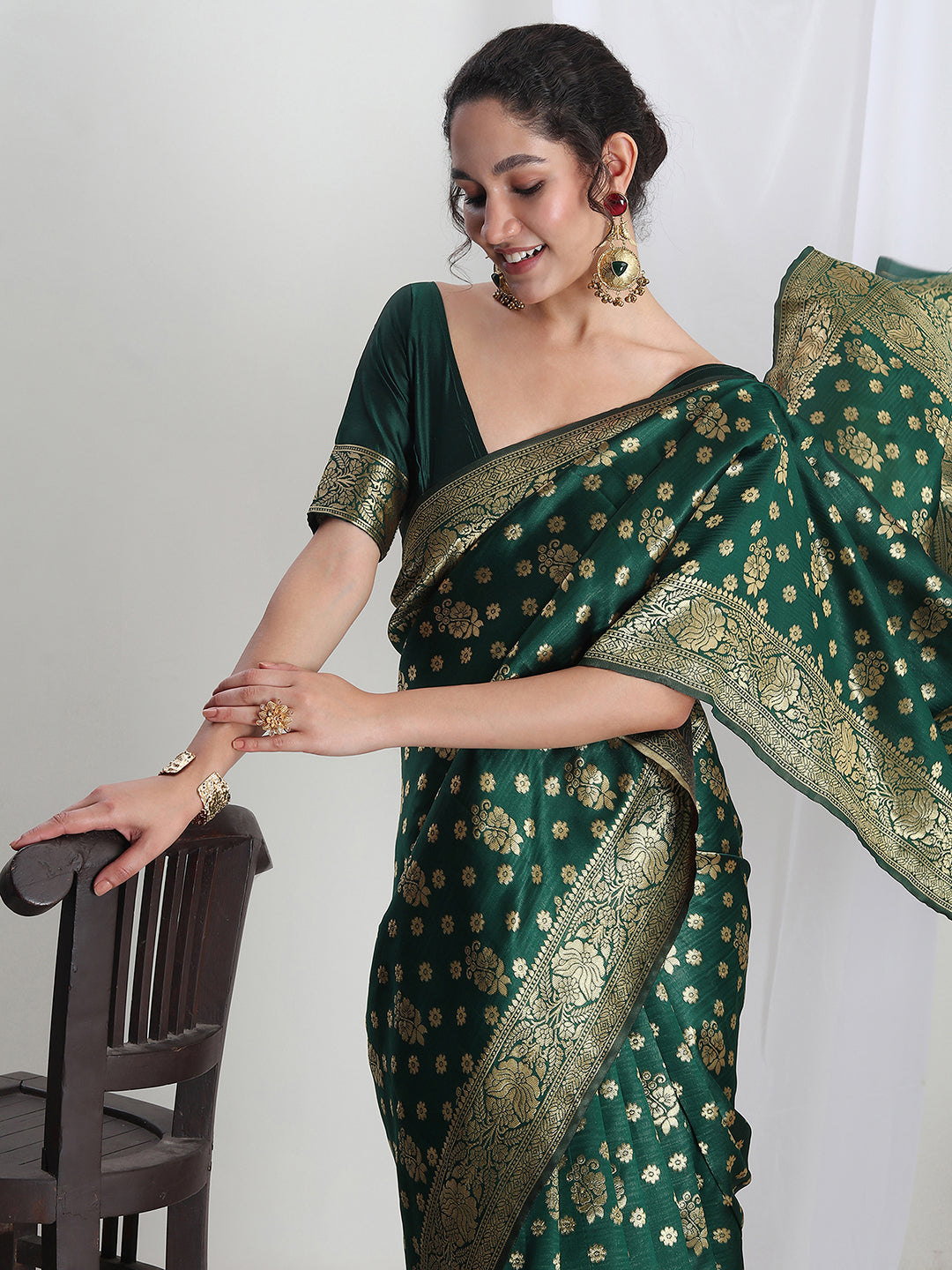 Janasya Green Silk Blend Floral Jacquard Saree
