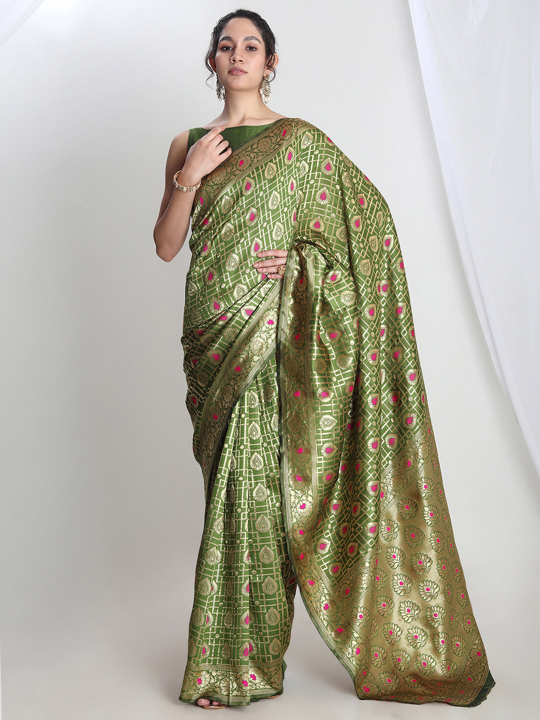 Janasya Green Silk Blend Ethnic Motifs Jacquard Saree - Distacart
