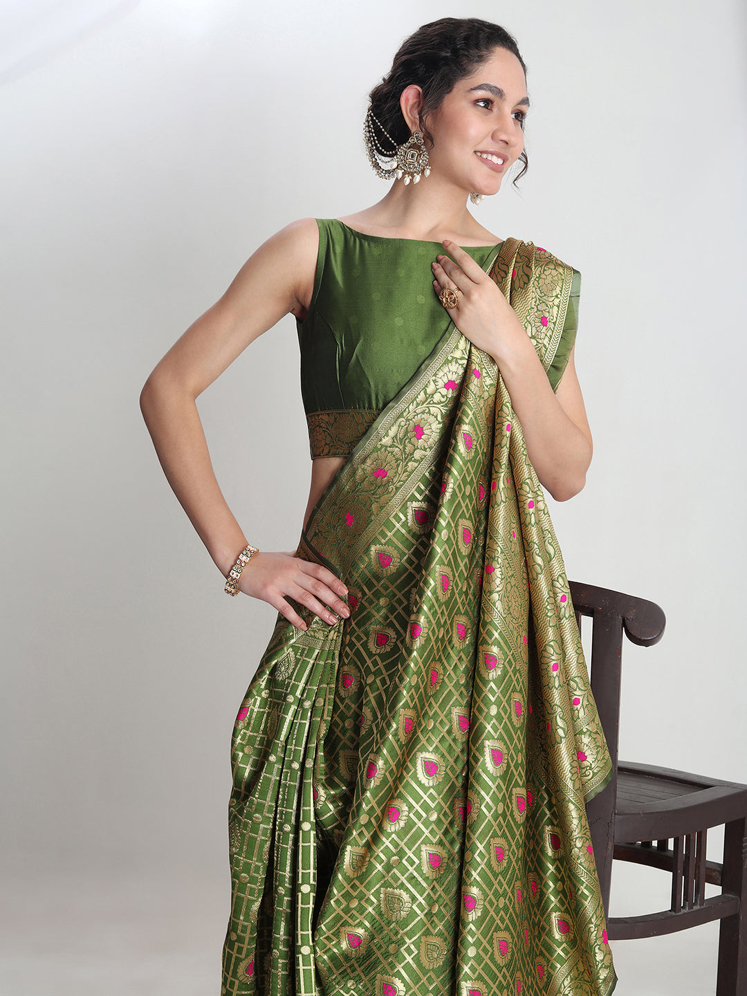 Janasya Green Silk Blend Ethnic Motifs Jacquard Saree