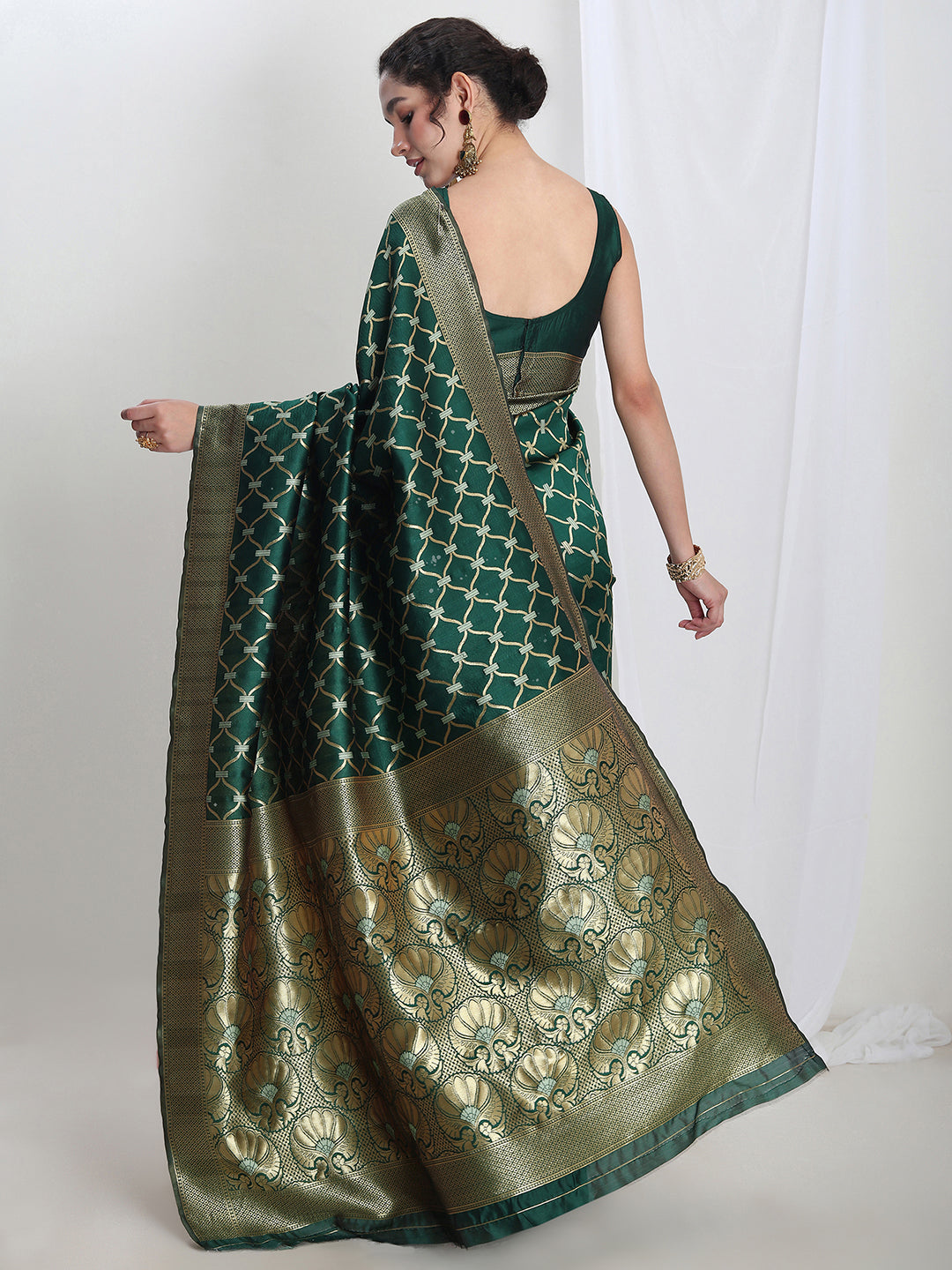 Janasya Green Silk Blend Ethnic Printed Jacquard Saree