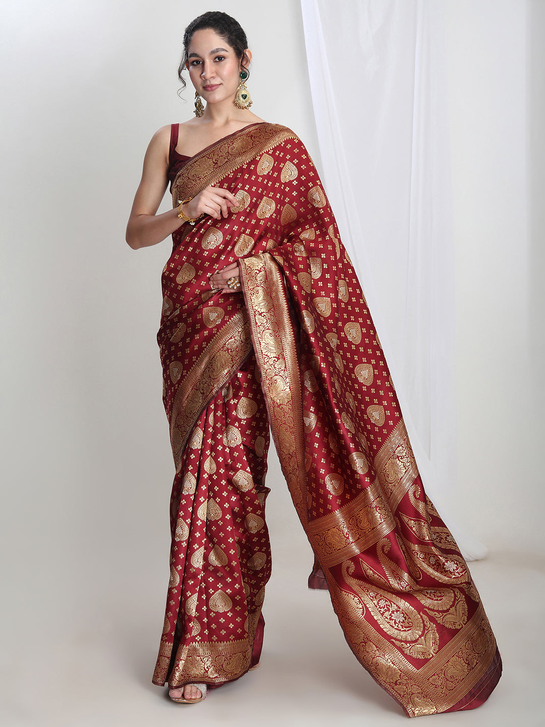 Janasya Maroon Silk Blend Ethnic Motifs Jacquard Saree