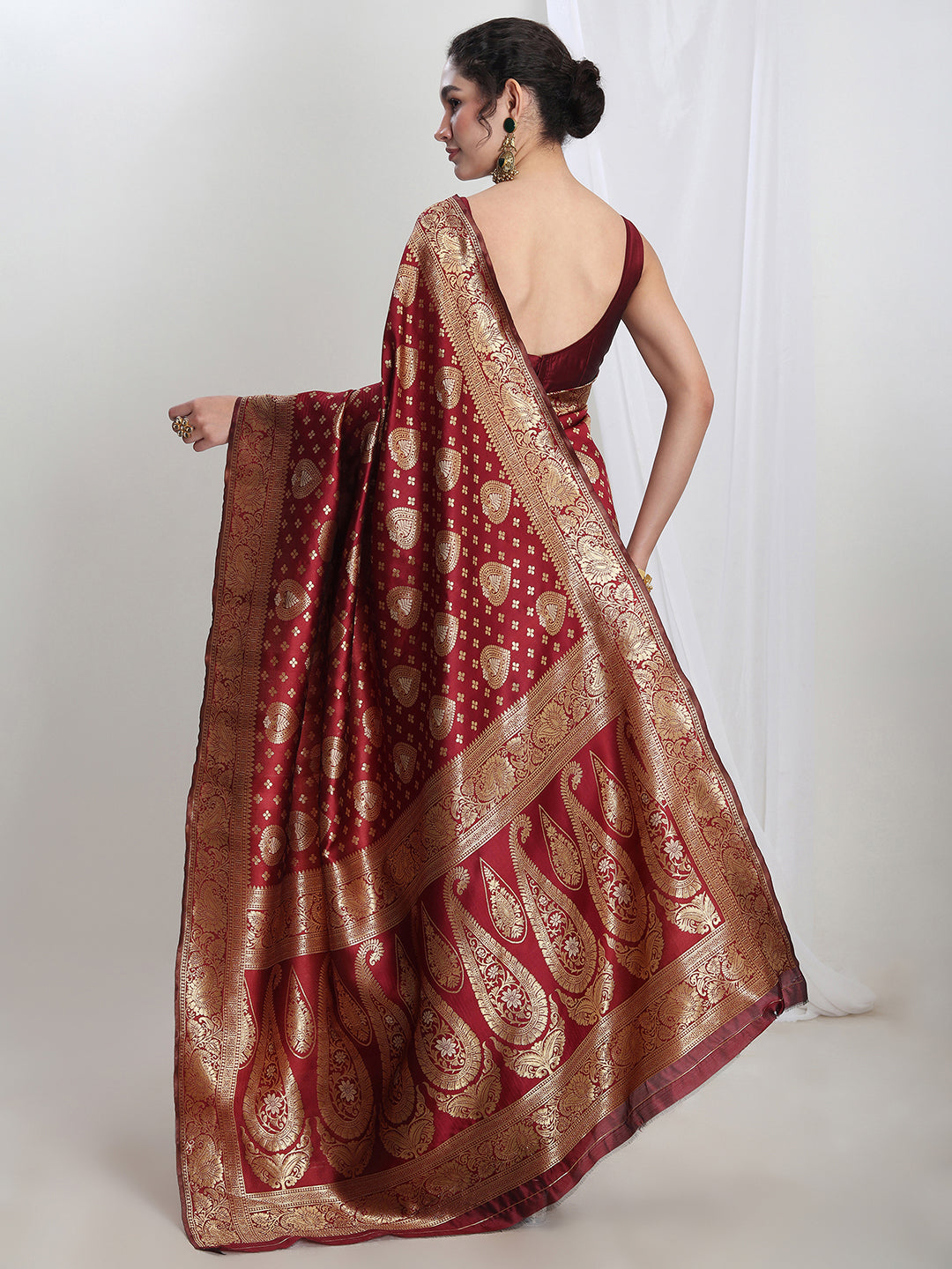 Janasya Maroon Silk Blend Ethnic Motifs Jacquard Saree