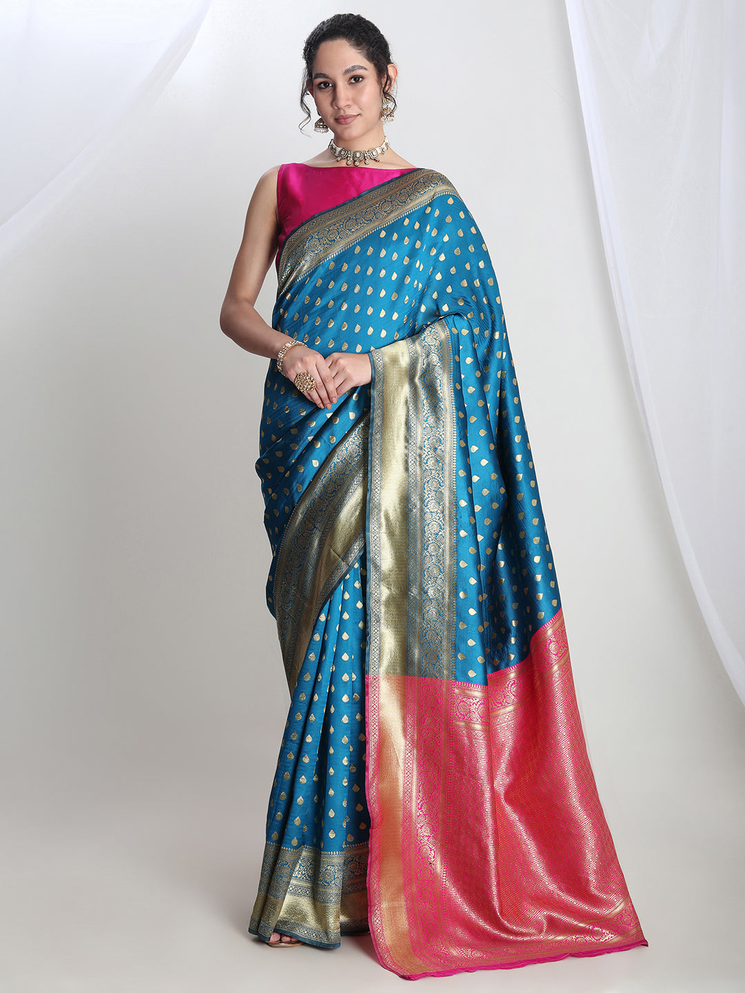 Janasya Teal Blue Silk Blend Ethnic Motifs Jacquard Saree