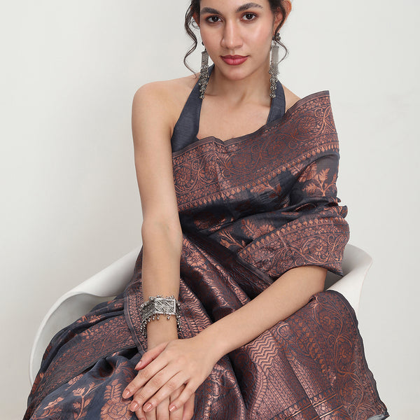 Janasya Grey Silk Blend Floral Jacquard Saree - Distacart