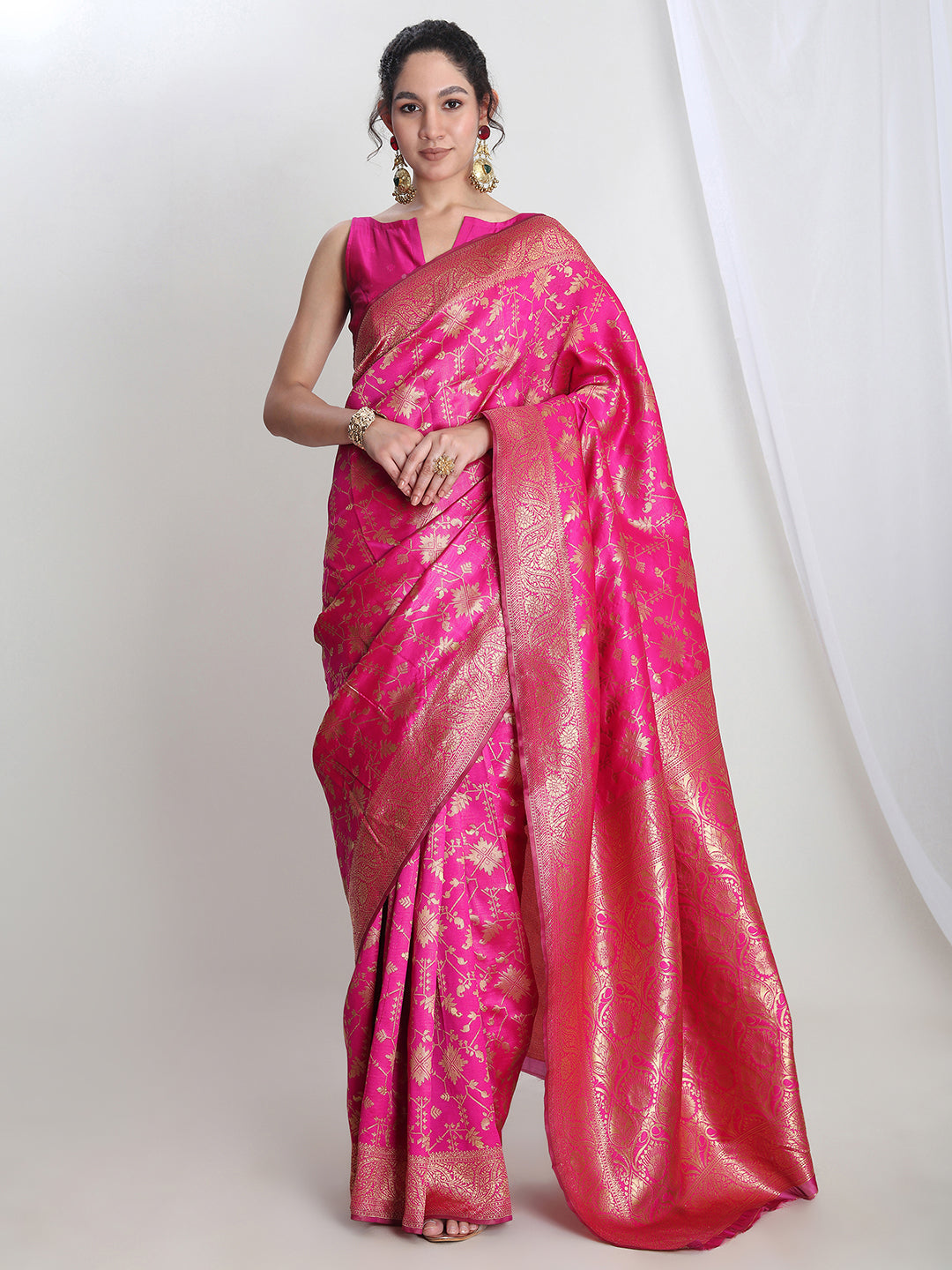 Janasya Pink Silk Blend Geometric Jacquard Saree