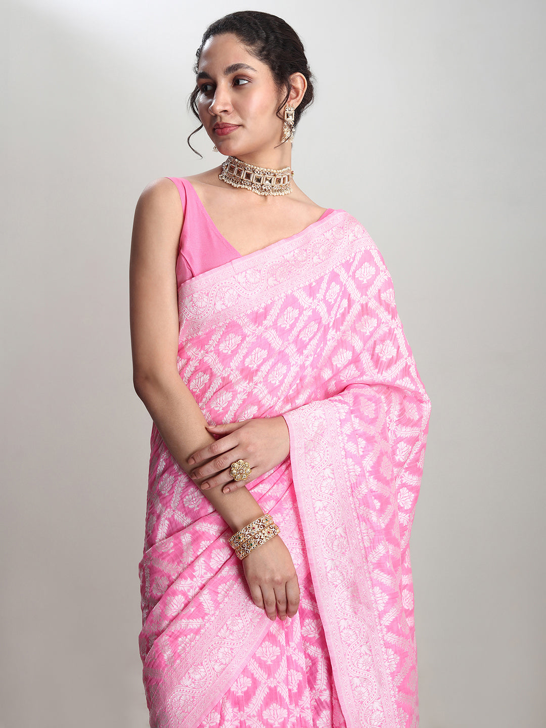 Janasya Pink Silk Blend Floral Jacquard Saree