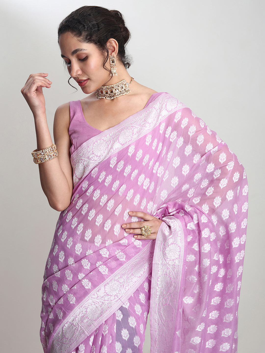 Janasya Lavender Silk Blend Floral Jacquard Saree