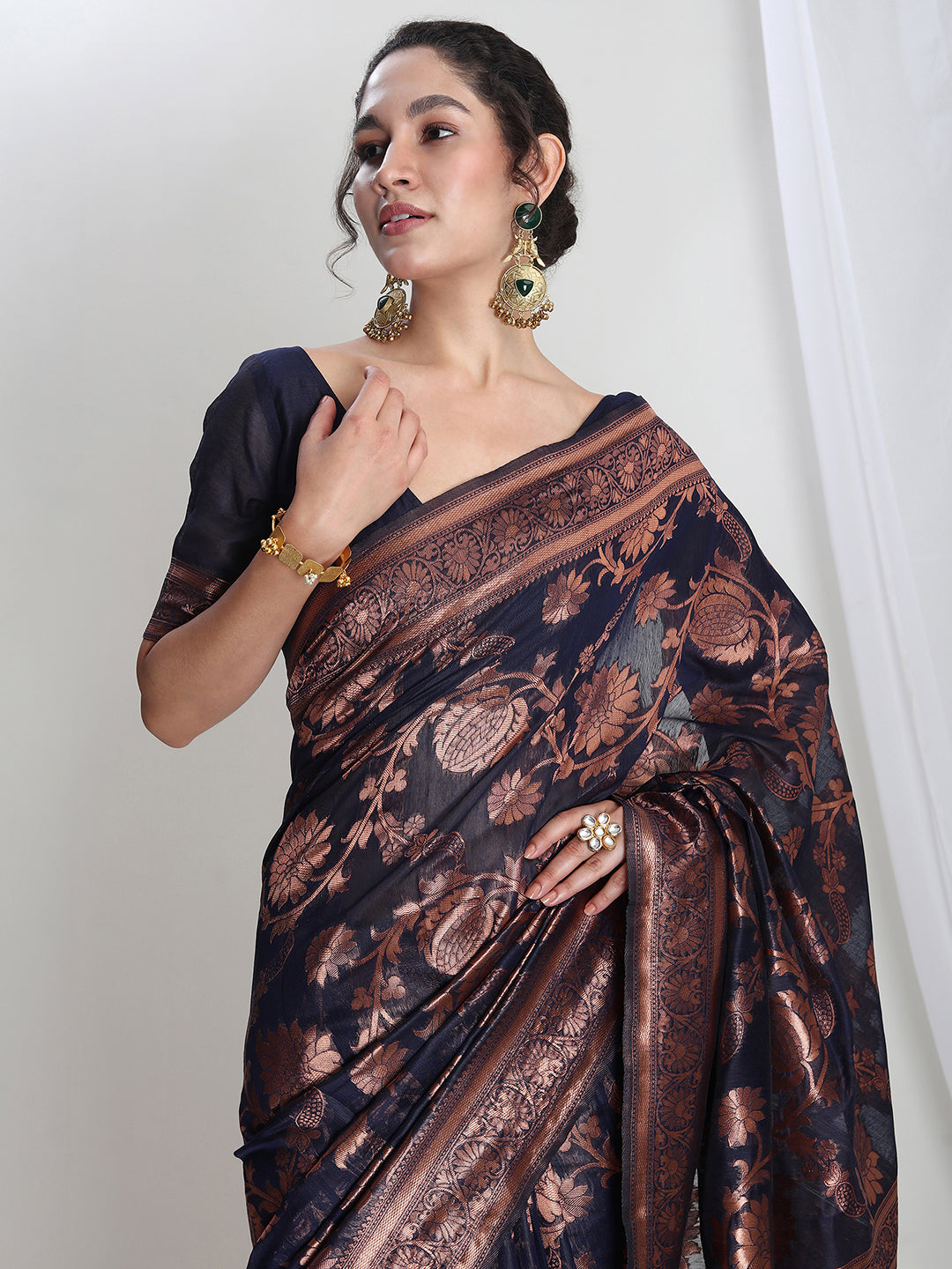 Janasya Navy Blue Silk Blend Floral Jacquard Saree