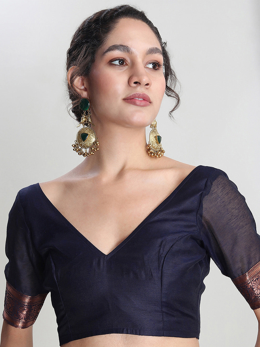 Janasya Navy Blue Silk Blend Floral Jacquard Saree