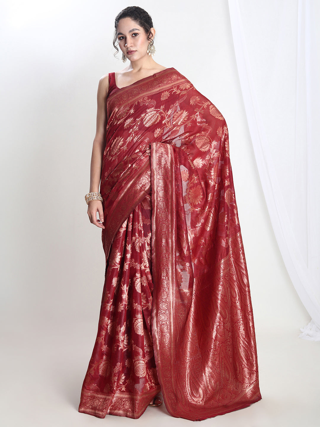 Janasya Red Silk Blend Floral Jacquard Saree
