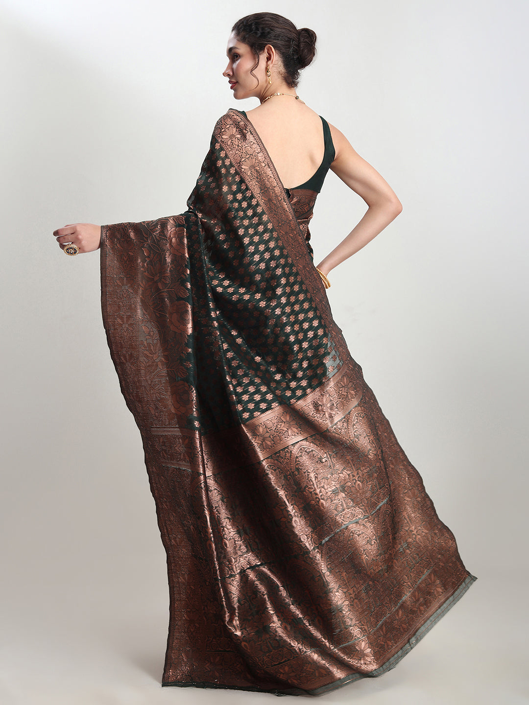 Janasya Dark Green Silk Blend Floral Jacquard Saree