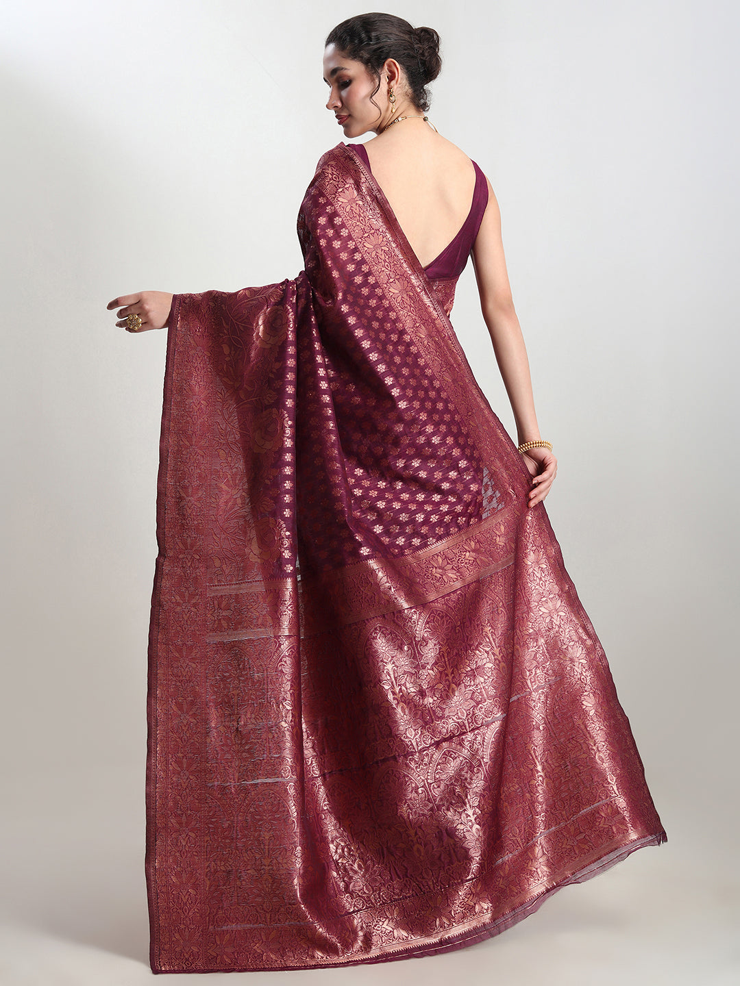 Janasya Purple Silk Blend Floral Jacquard Saree
