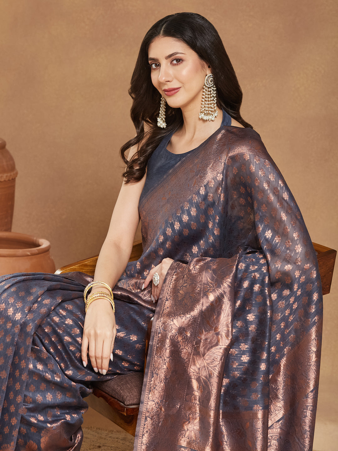 Janasya Dark Grey Silk Blend Floral Jacquard Saree