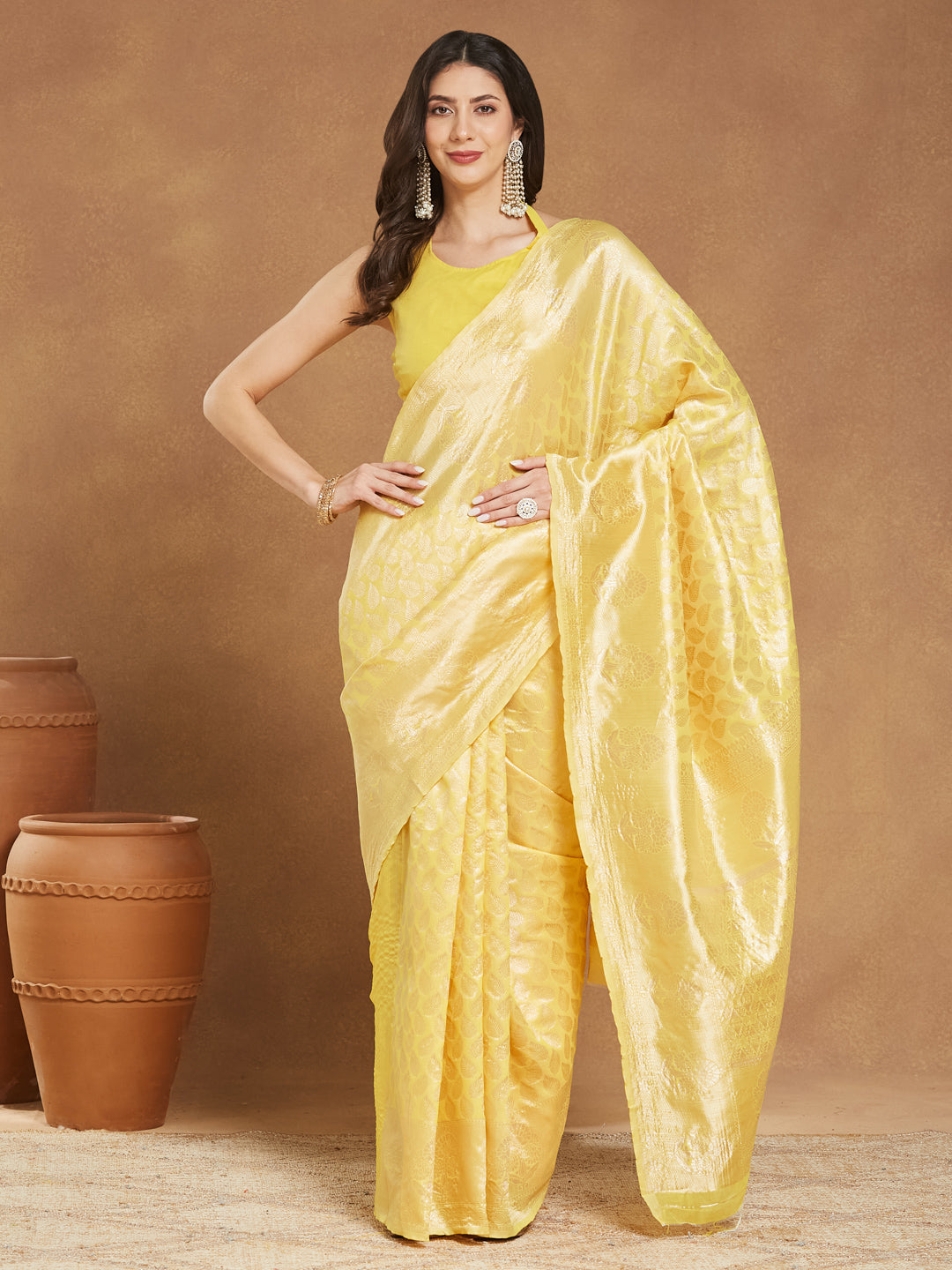 Janasya Yellow Silk Blend Leaf Motifs Jacquard Saree