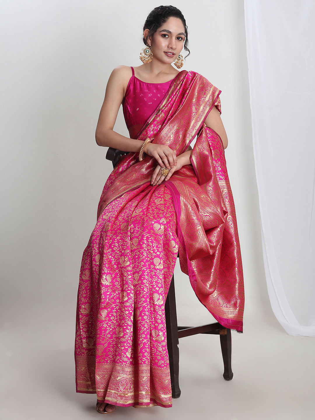 Janasya Pink Silk Blend Floral Jacquard Saree