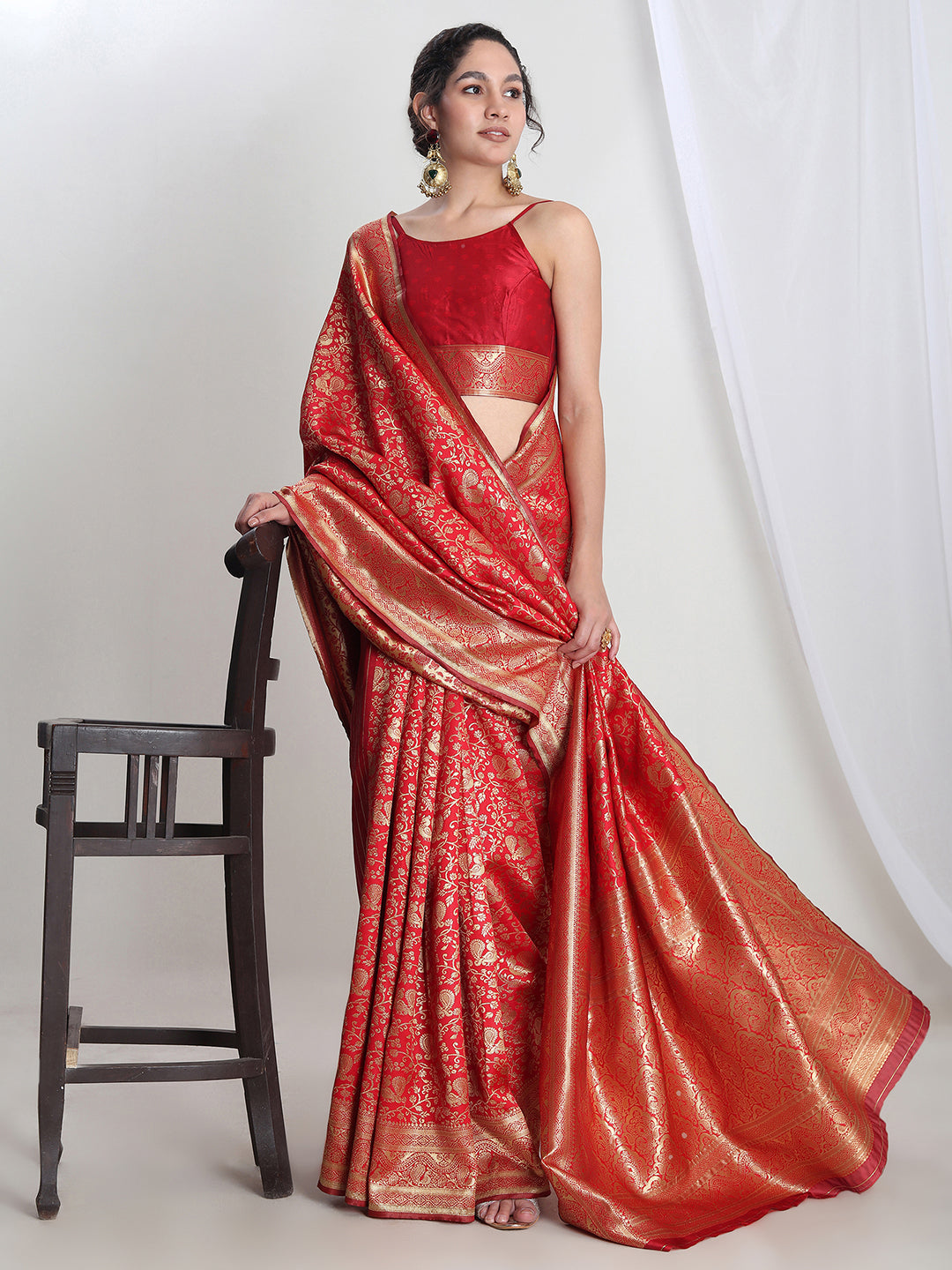 Janasya Red Silk Blend Floral Jacquard Saree