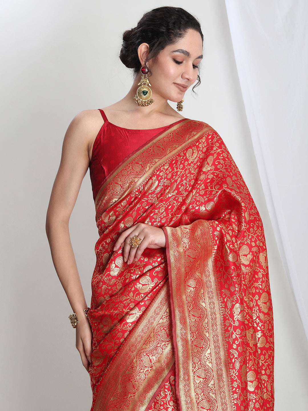 Janasya Red Silk Blend Floral Jacquard Saree