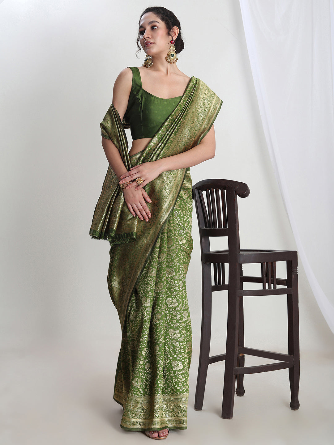 Janasya Green Silk Blend Floral Jacquard Saree