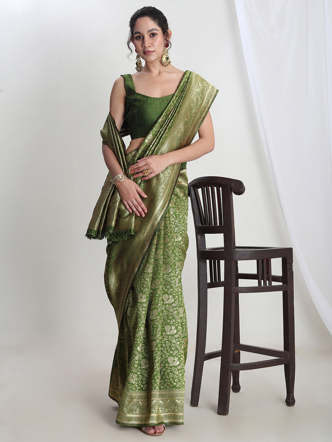 Janasya Green Silk Blend Floral Jacquard Saree