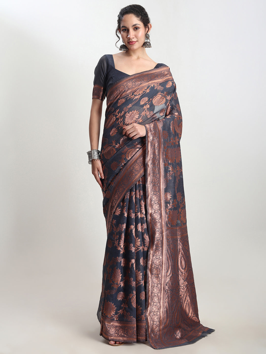 Janasya Dark Grey Silk Blend Floral Jacquard Saree