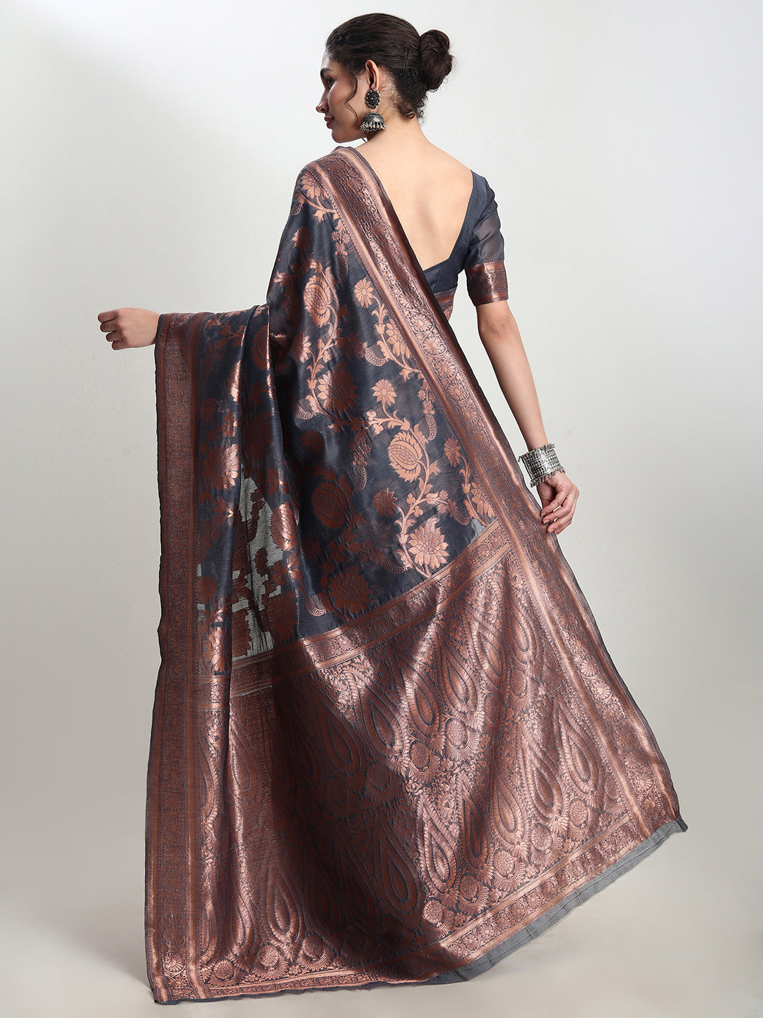 Janasya Dark Grey Silk Blend Floral Jacquard Saree