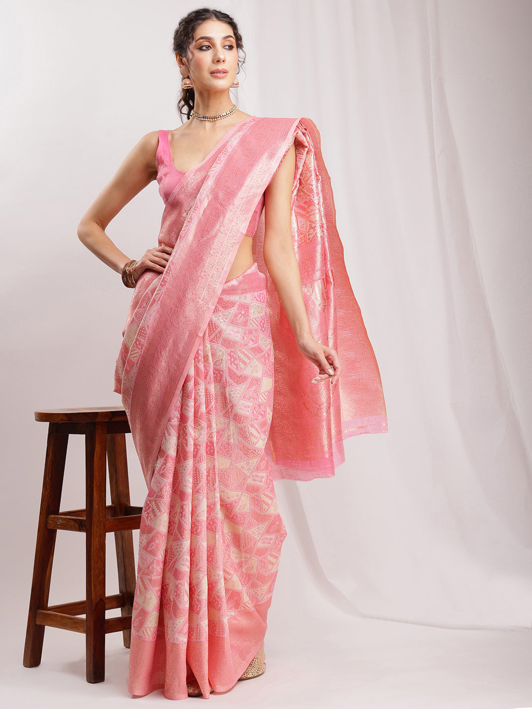 Janasya Peach Silk Blend Geometric Jacquard Saree
