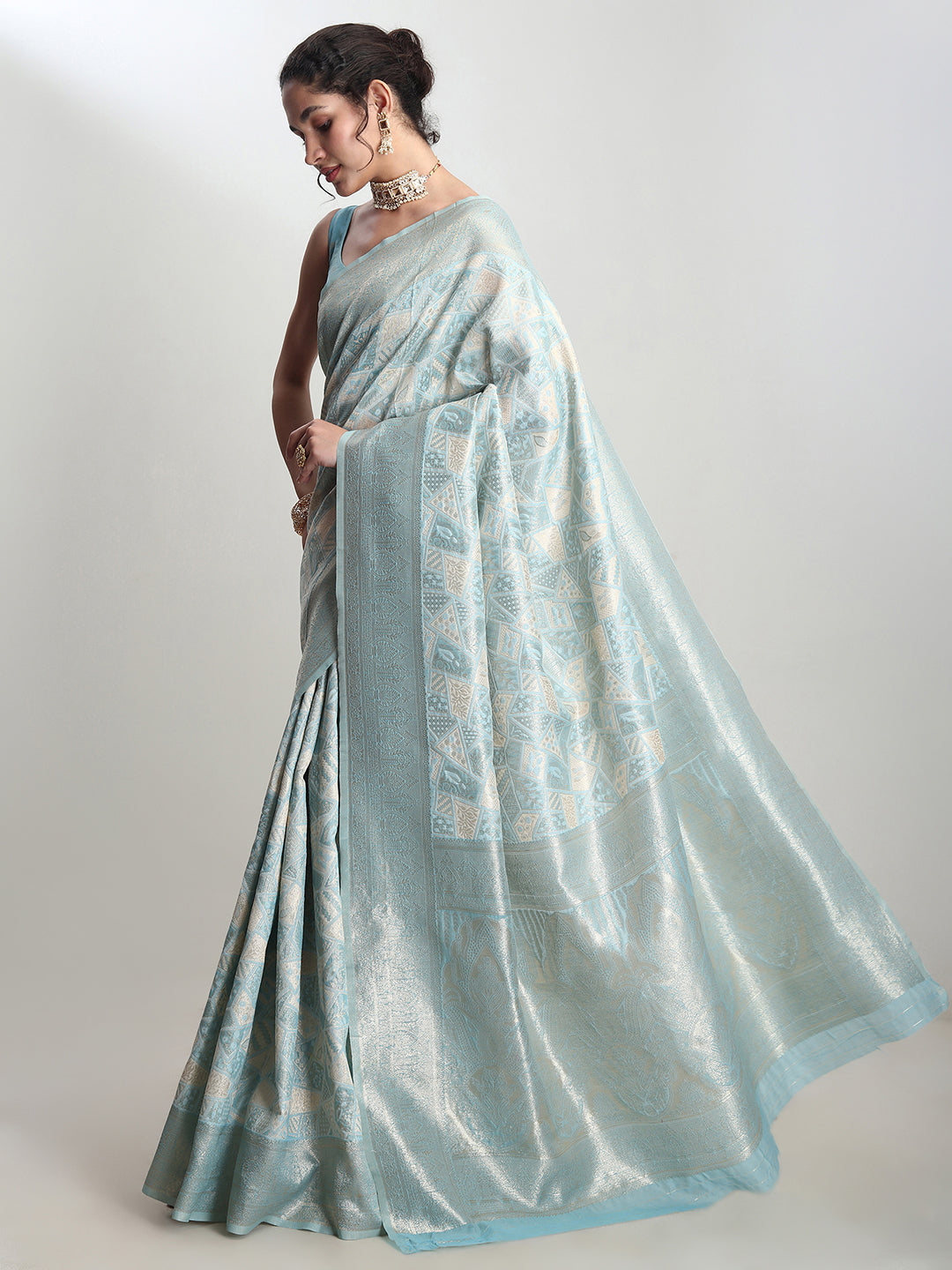 Janasya Sky Blue Silk Blend Geometric Jacquard Saree