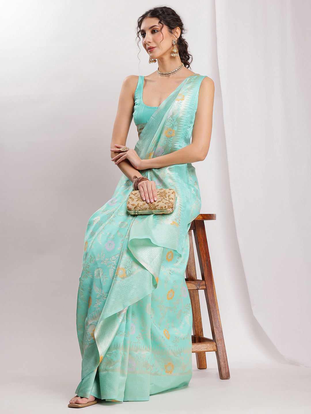 Janasya Sea Green Silk Blend Floral Jacquard Saree