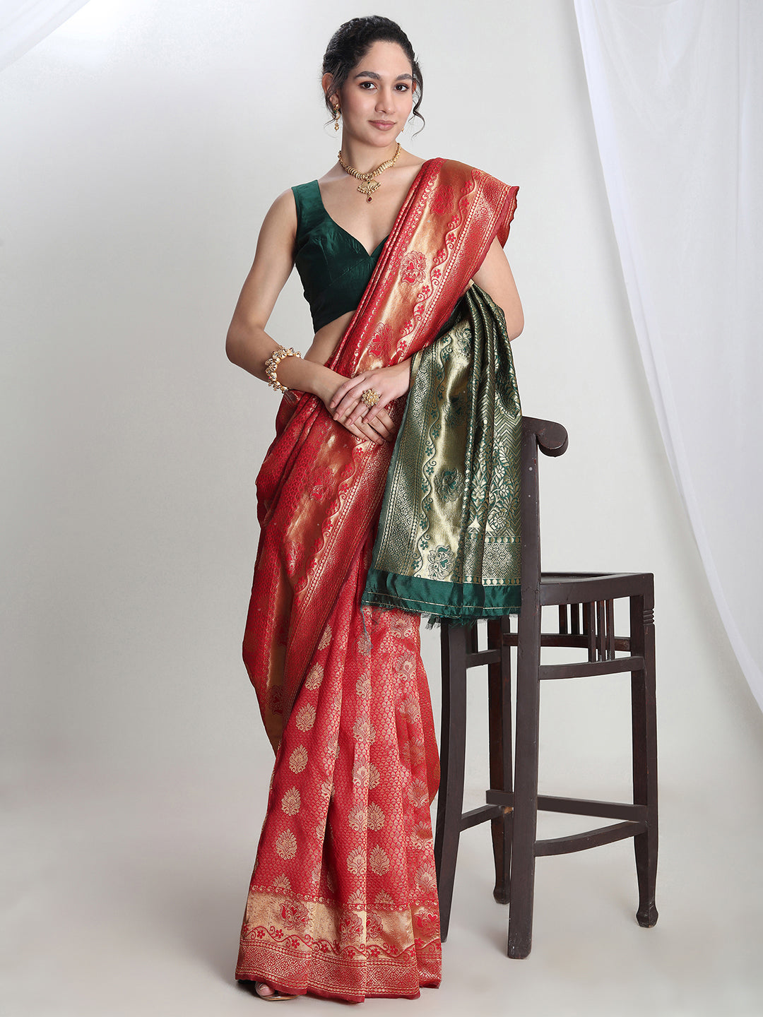 Janasya Red Silk Blend Ethnic Motifs Jacquard Saree