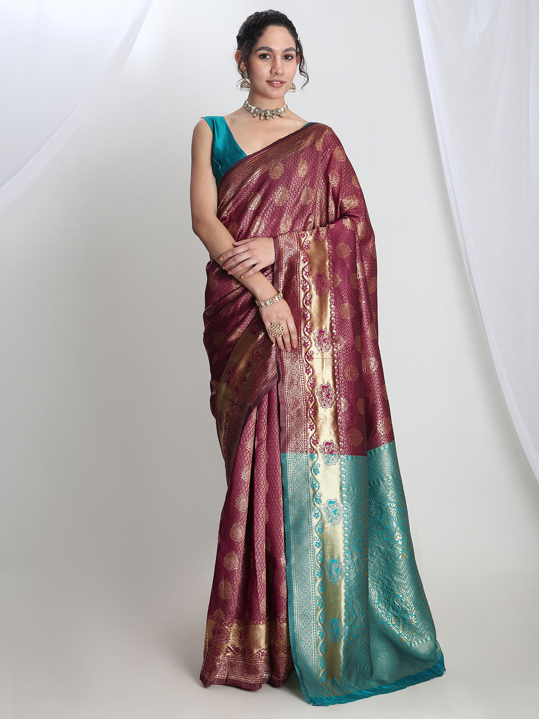 Janasya Purple Silk Blend Ethnic Motifs Jacquard Saree