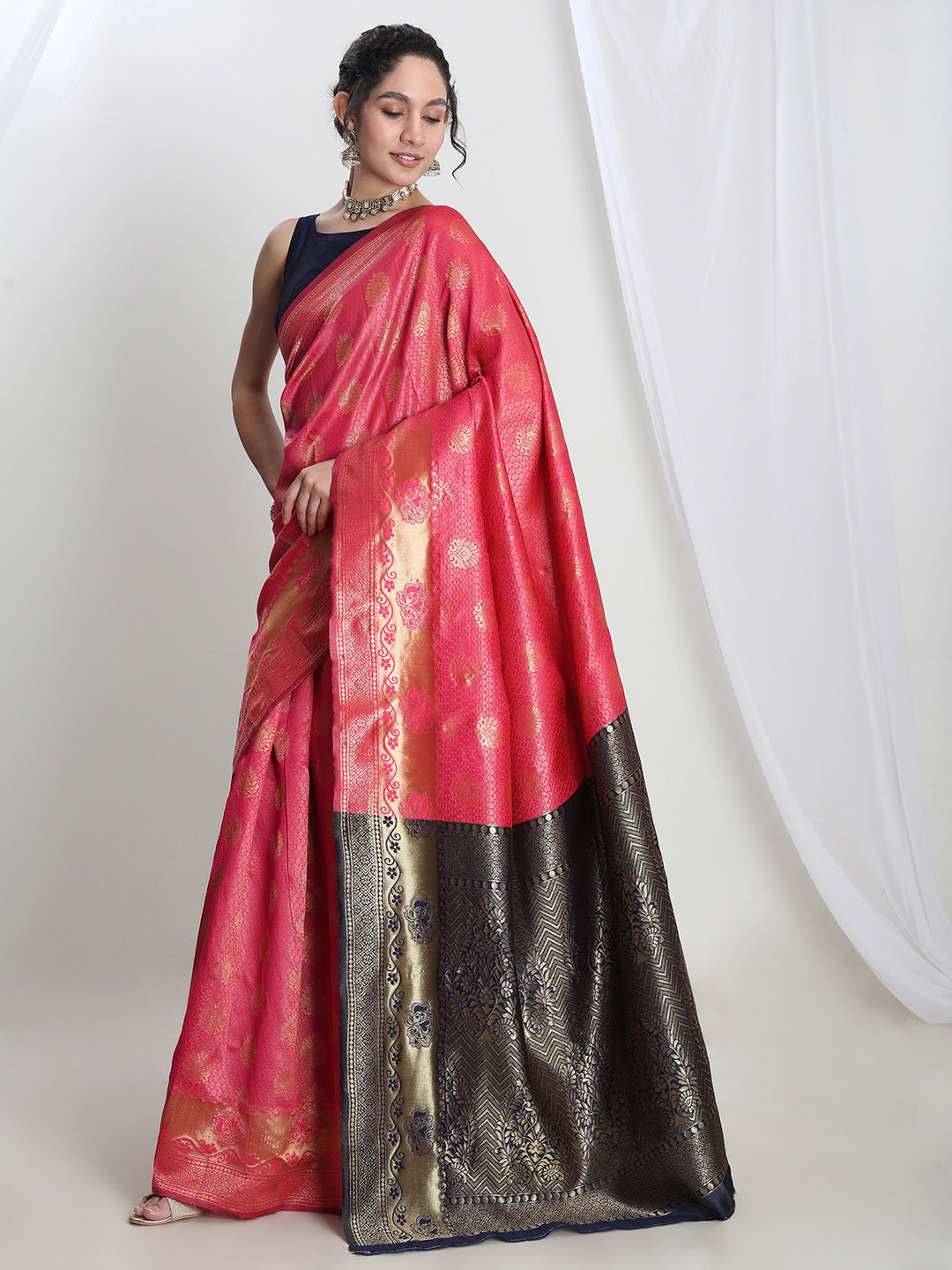 Janasya Pink Silk Blend Ethnic Motifs Jacquard Saree