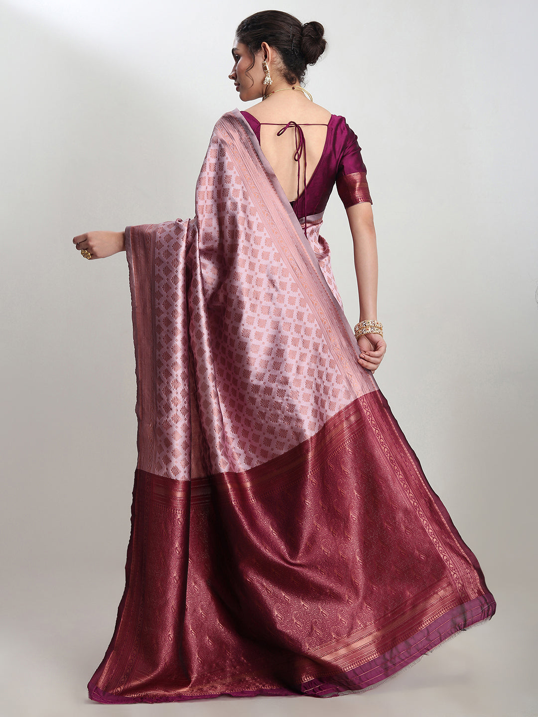 Janasya Dusty Pink Silk Blend Ethnic Motifs Jacquard Saree