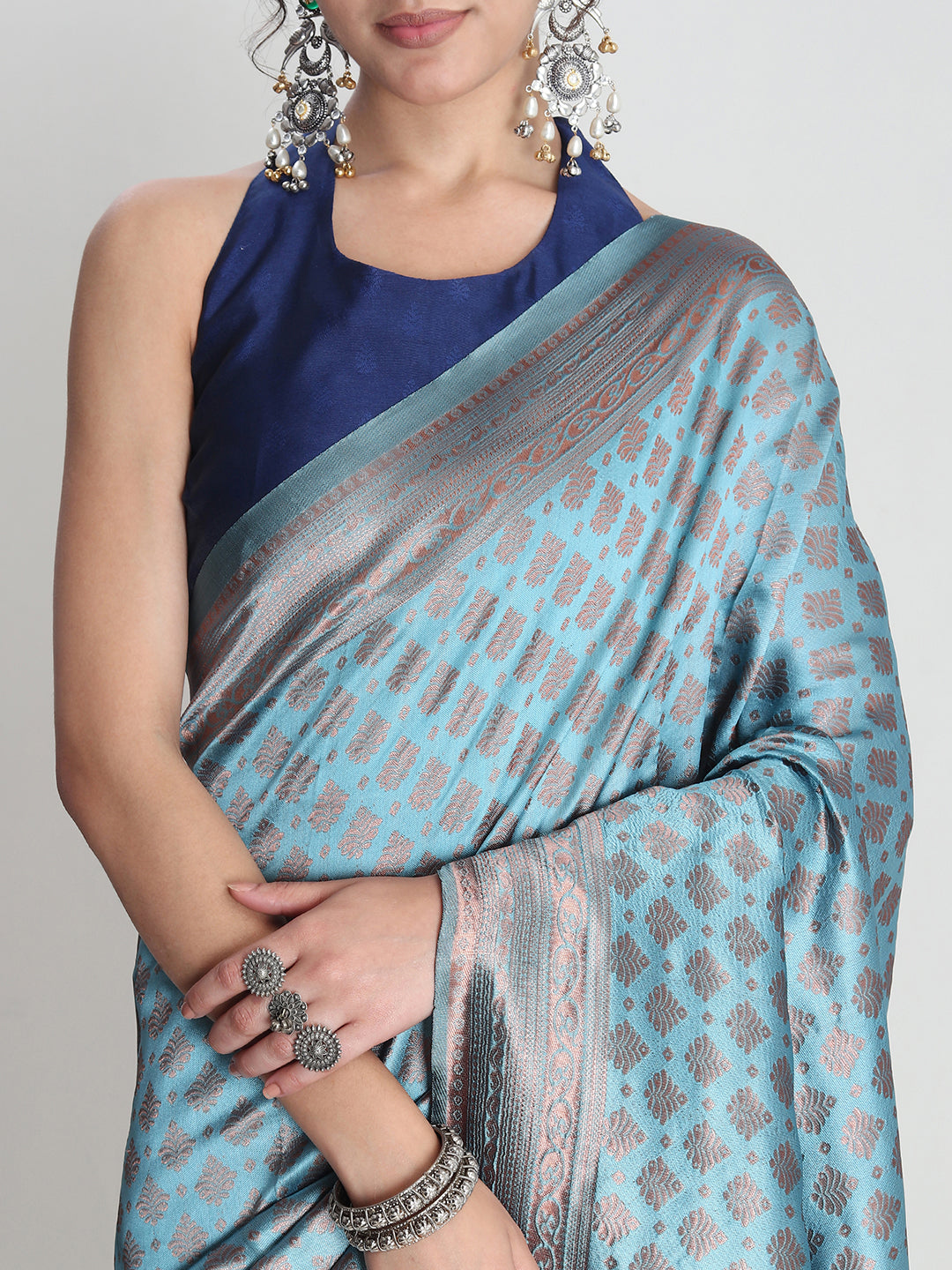 Janasya Light Blue Silk Blend Ethnic Motifs Jacquard Saree