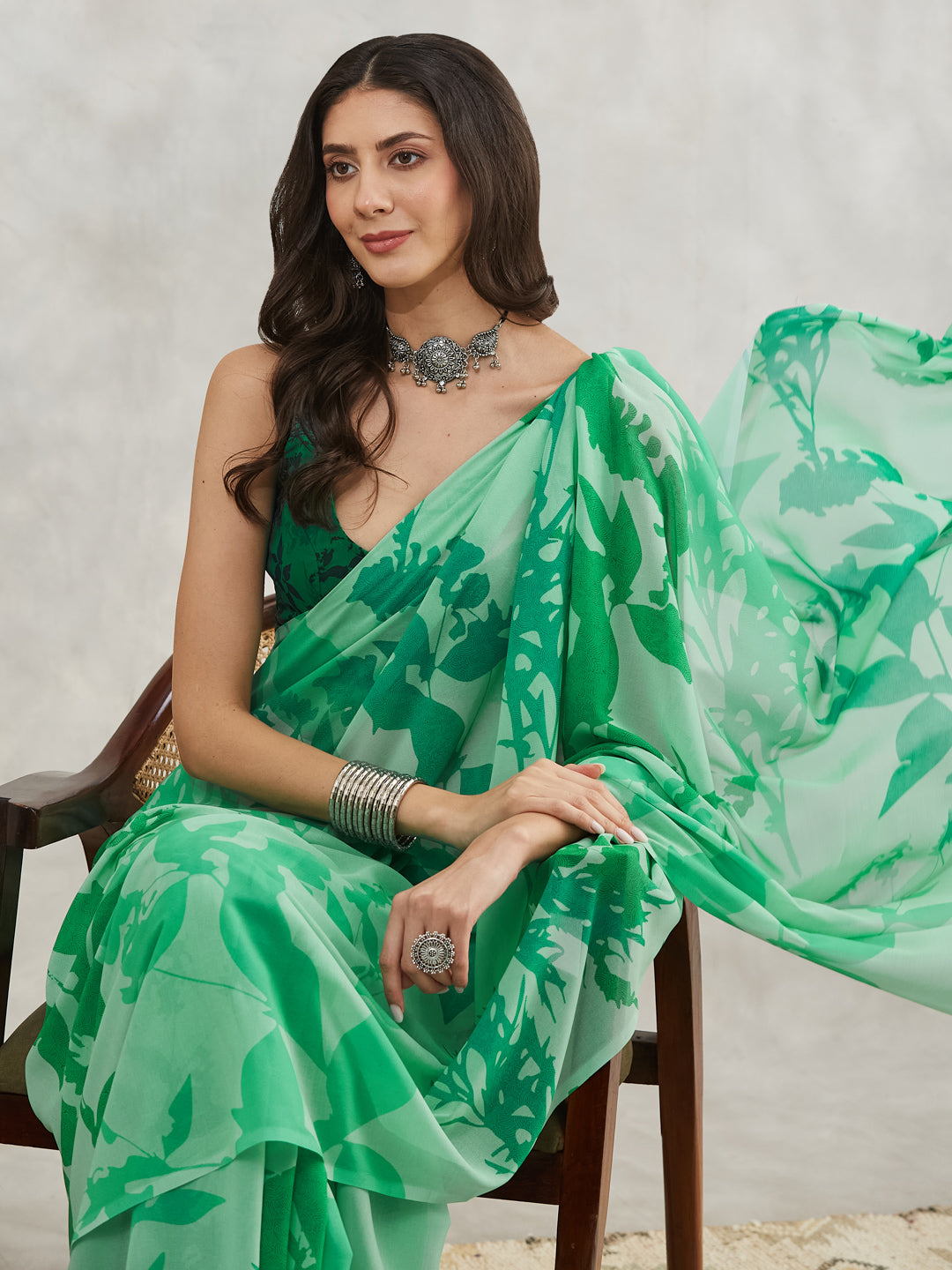 Janasya Green Georgette Abstract Printed Saree