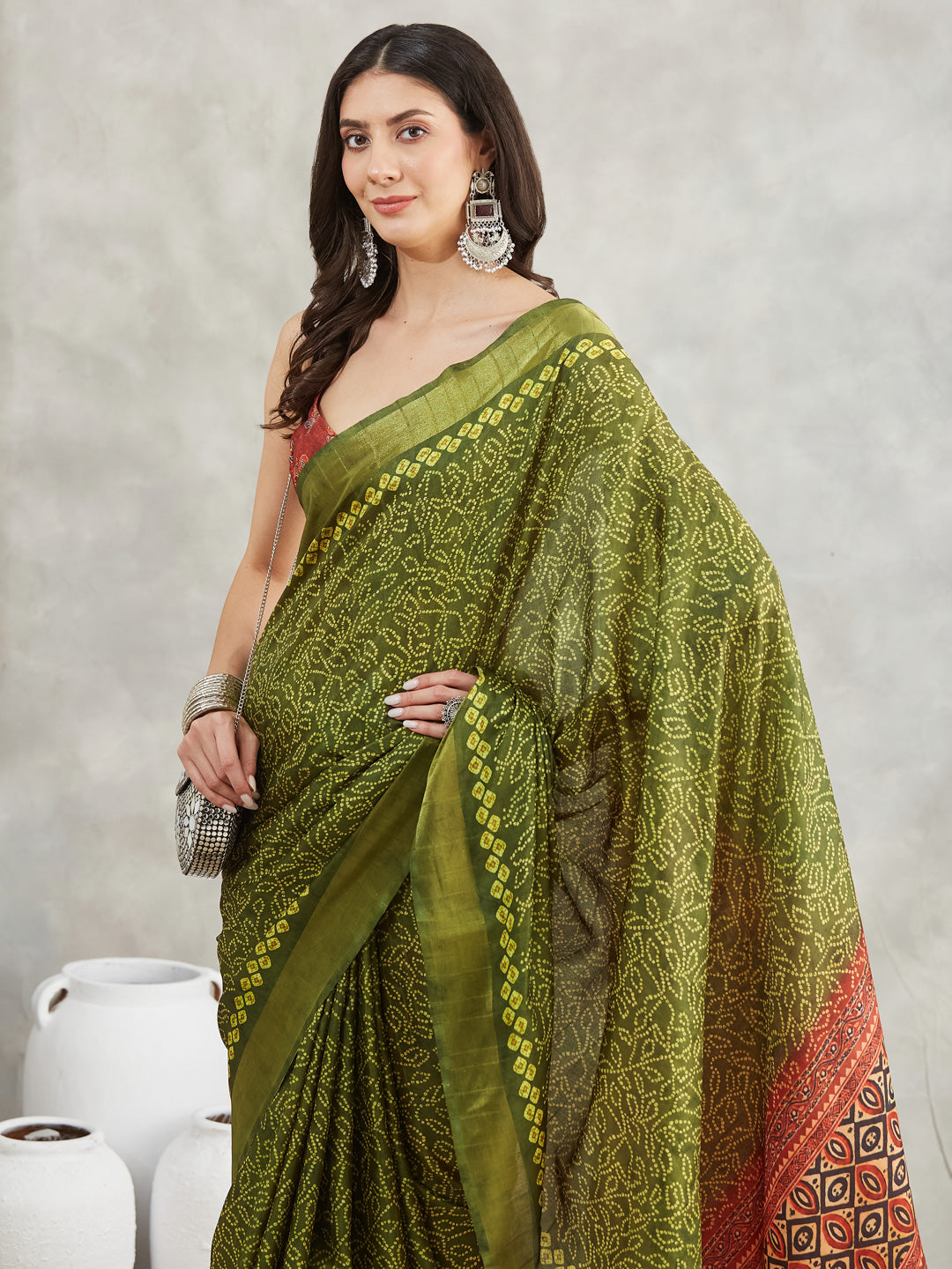 Janasya Mehndi Green Silk Blend Bandhani Printed Saree