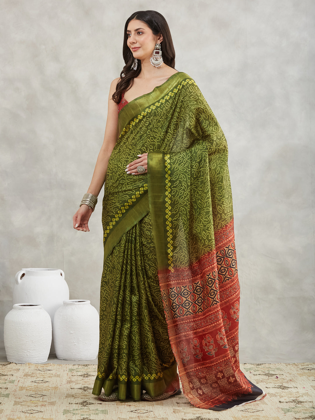 Janasya Mehndi Green Silk Blend Bandhani Printed Saree