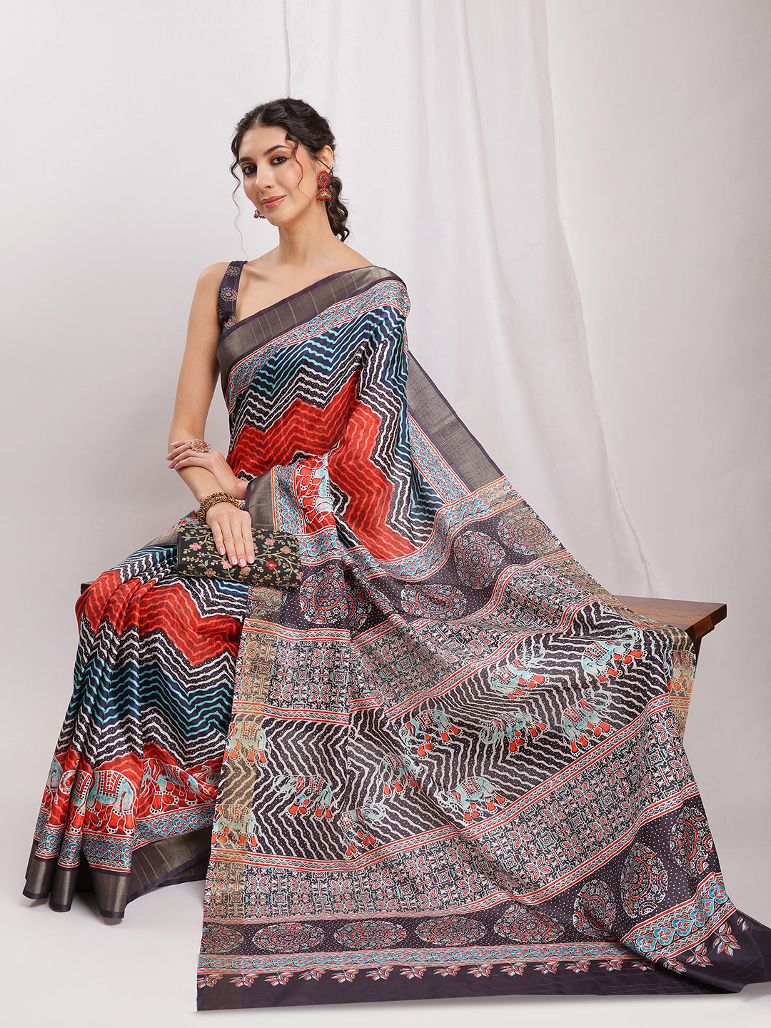 Janasya Multicolor Silk Blend Chevron Printed Saree