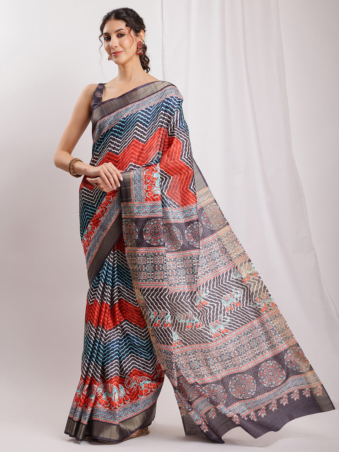 Janasya Multicolor Silk Blend Chevron Printed Saree