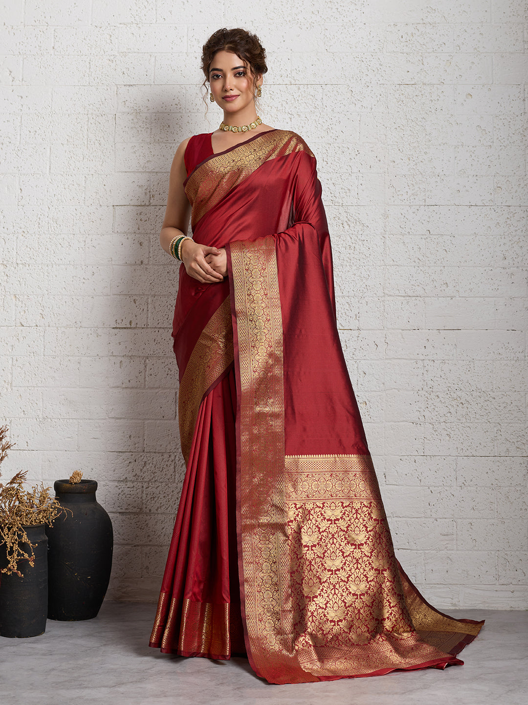 Dwija Fashion Women'S Party Wear Zari Weaving Silk Designer Saree With The Unstitched Blouse-Red - Dista