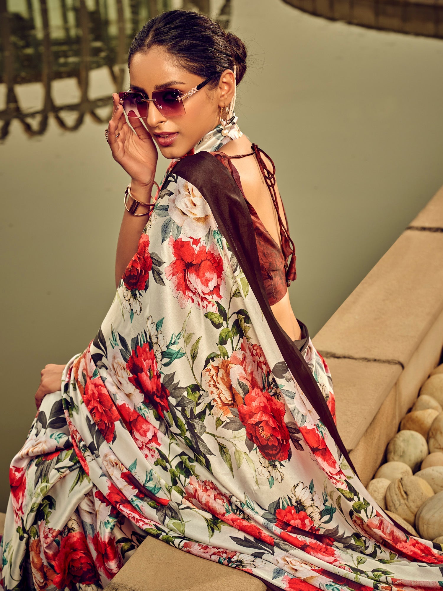 NOZ2TOZ Women's Satin Silk Off White Printed Designer Saree With Blouse Piece - Distacart