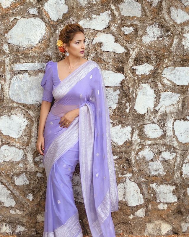 NOZ2TOZ Women Cotton Printed Saree With Blouse Piece - Lavender - Distacart