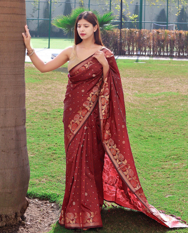 Malishka Banarasi Silk Woven Saree With Blouse Piece - Red - Distacart