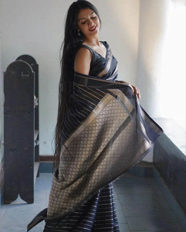 NOZ2TOZ Women Banarasi Silk Woven Saree With Blouse Piece - Black - Distacart