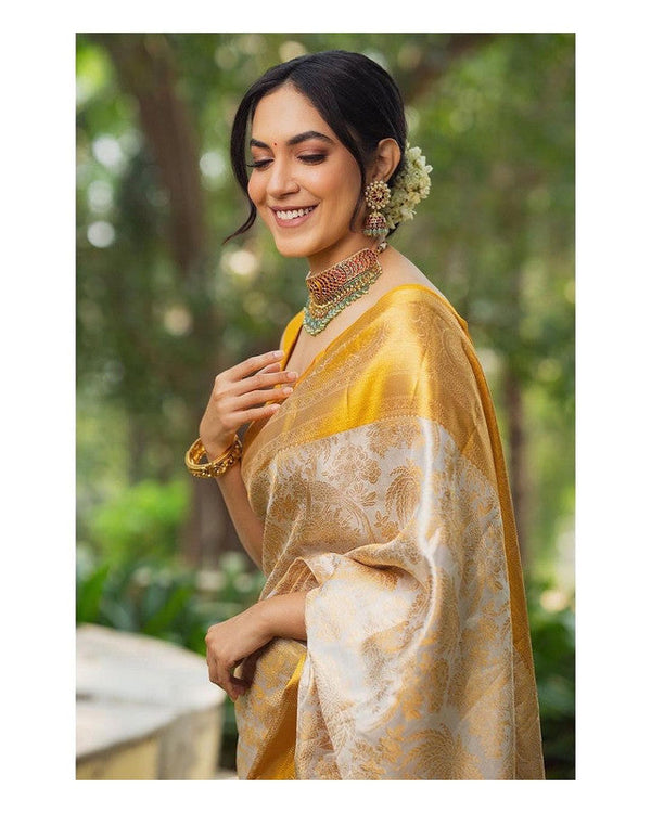 NOZ2TOZ Women Banarasi Silk Woven Saree With Blouse Piece - Cream - Distacart
