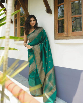 NOZ2TOZ Women Banarasi Silk Woven Saree With Blouse Piece - Green - Distacart