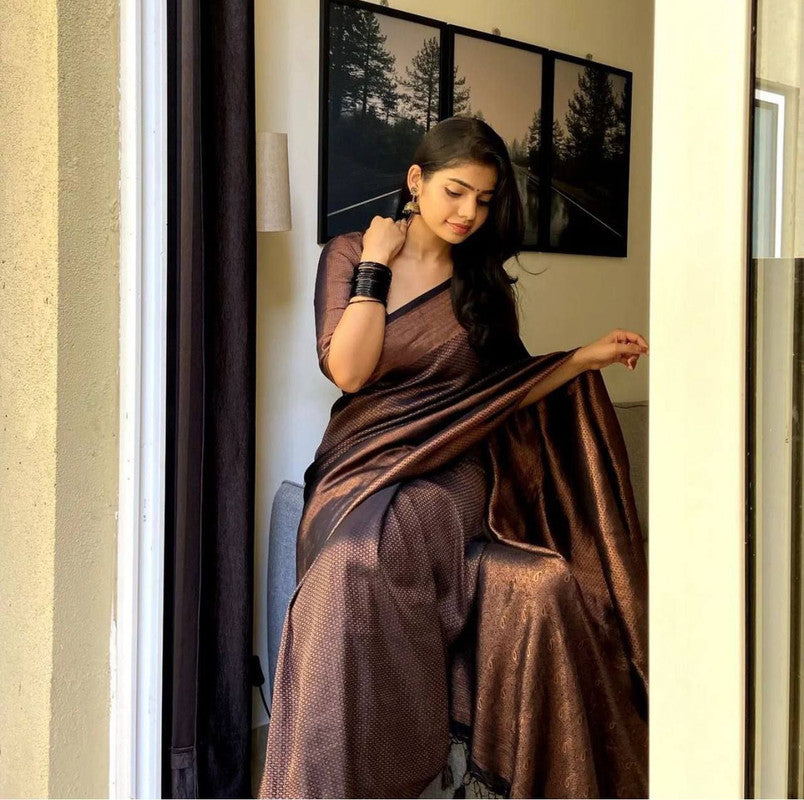 NOZ2TOZ Women Banarasi Silk Woven Saree With Blouse Piece - Black - Distacart
