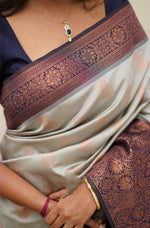 Thumbnail for NOZ2TOZ Women Banarasi Silk Woven Saree With Blouse Piece - Cream - Distacart