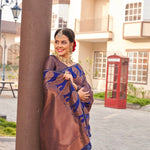 Thumbnail for NOZ2TOZ Women Banarasi Silk Woven Saree With Blouse Piece - Wine - Distacart