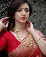 Thumbnail for Malishka Banarasi Silk Woven Saree With Blouse Piece - Red