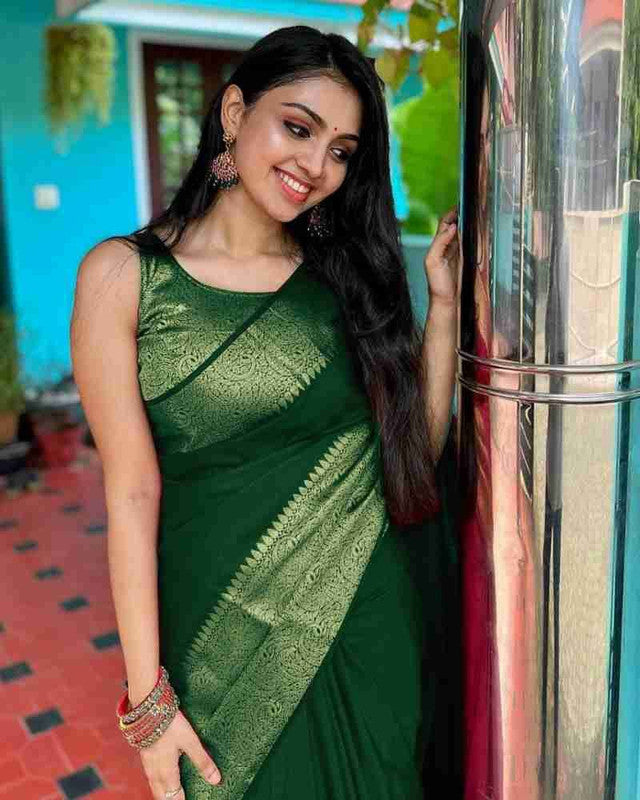 NOZ2TOZ Women Banarasi Silk Woven Saree With Blouse Piece - Green - Distacart